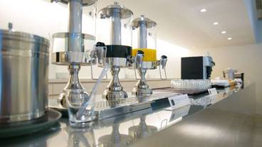 ラウンジのフリードリンク一例 / 1