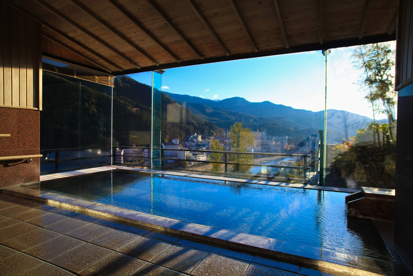 渓流の音や鳥のさえずりをBGMに♪貸切露天風呂を満喫できる宿3983333