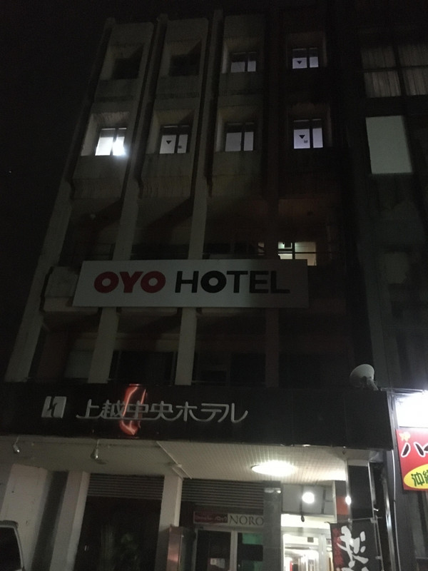 外から見るとちょっとアレな感じ…