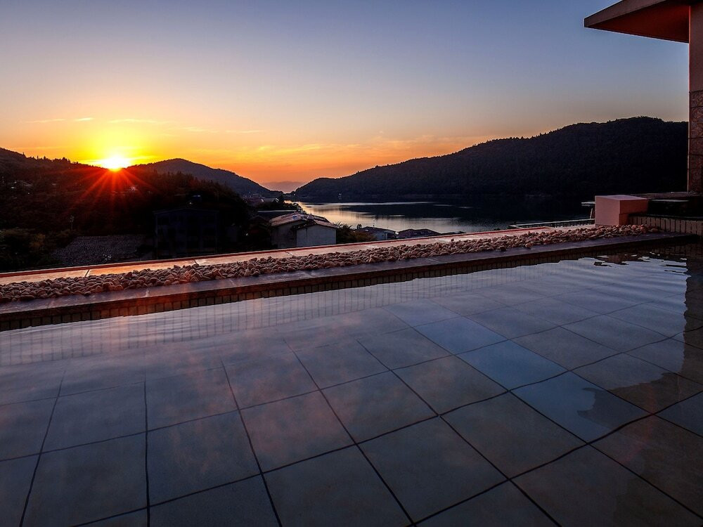 家族ではしゃげる！キッズパークや卓球など無料の館内施設が豊富3420210