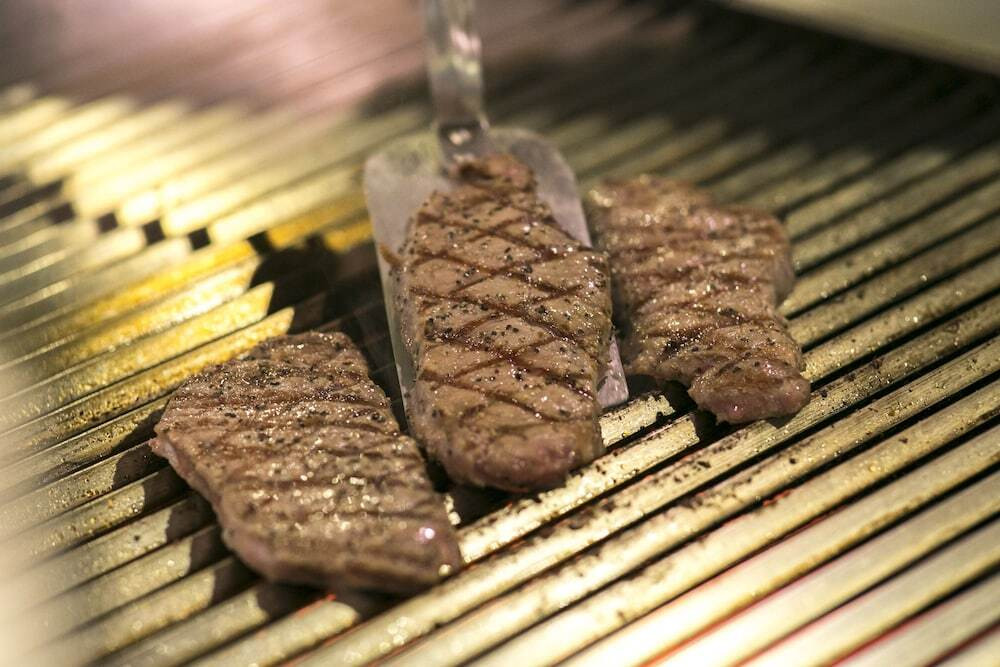 夕食ビュッフェ ステーキ