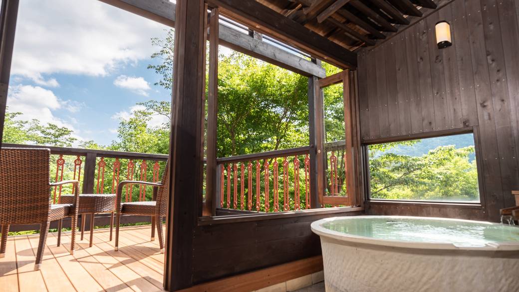 目覚めの温泉で
ゆっくり過ごす朝 / 2