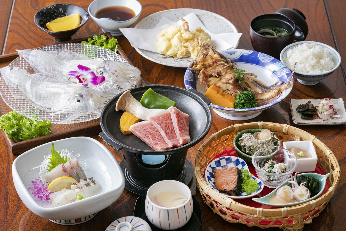 驚異的な透明度！コリコリの呼子のイカを堪能4760227