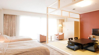 コンフォート ルーム バスルーム内の手すり