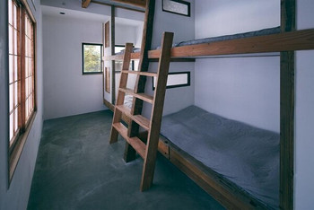 2.スタイリッシュなリノベ宿「kagelow Mt.Fuji Hostel Kawaguchiko」 3515368