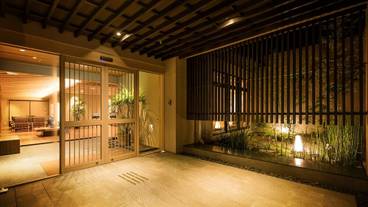 施設の入り口 / 39