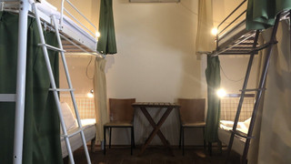 4 人部屋 禁煙 共用バスルーム