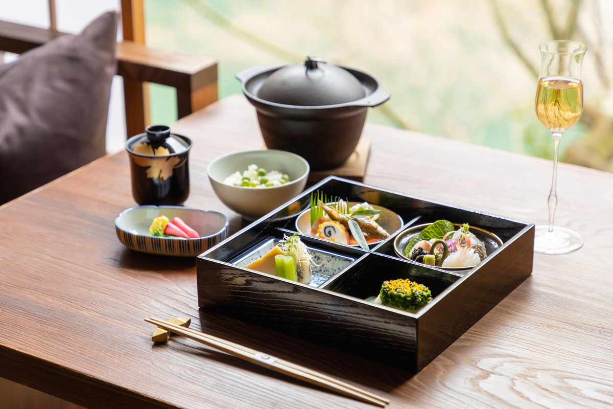 松花堂弁当 / 8