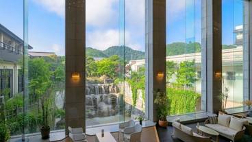 ロビーラウンジ / 4