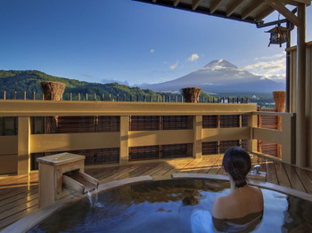 I want to enjoy a relaxing view of Mt. Fuji at my inn! 3213171