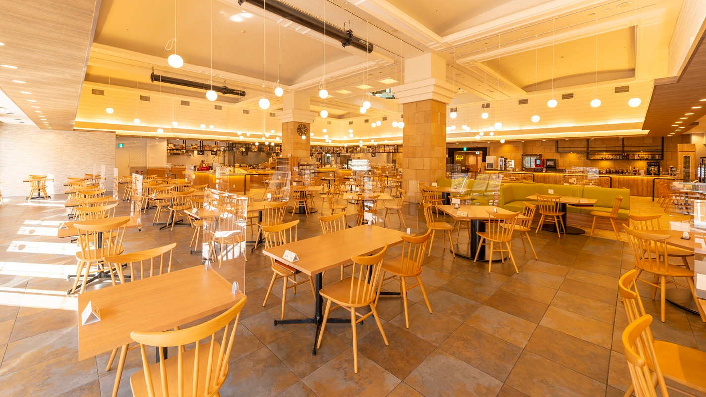 ビュッフェレストラン ROWAN FOOD HALL①