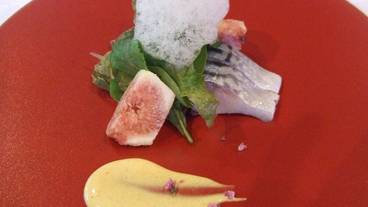 食事・飲み物 / 25