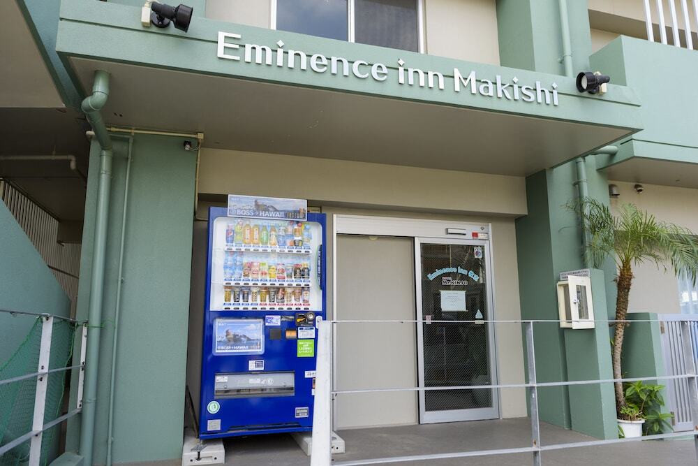 施設の正面