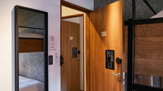 スタンダード ダブルルーム ダブルベッド 2 台 禁煙