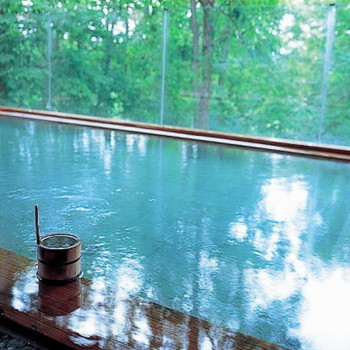 四季折々の風景や“森の演奏会”に酔いしれる3649362