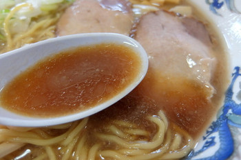 「らーめんや天金 四条店」料理 1084250 醤油スープ