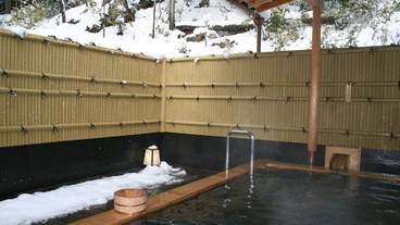 屋外スパ浴槽 / 1