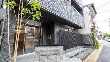 施設の正面 / 1