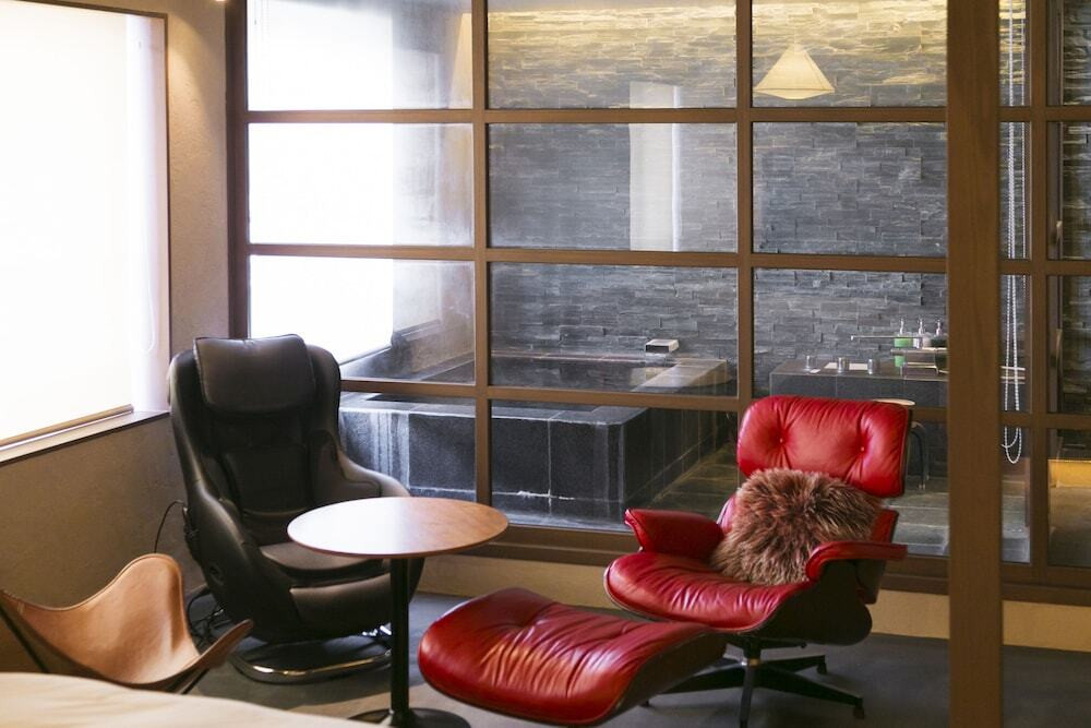 開放的でスタイリッシュなスペシャルルーム「譲葉」3732725