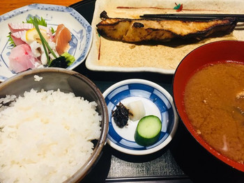 「食彩 かどた」 料理 78128236 銀むつ漬け焼き定食（刺身つきのよくばり定食）
