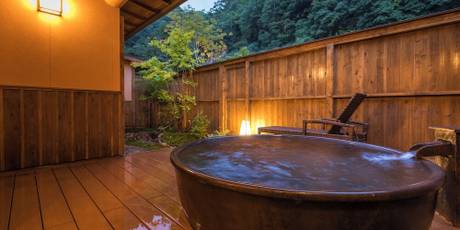 源泉掛け流し露天付 全室離れの温泉宿 湯乃谷 千慶