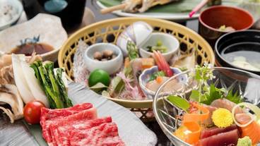 食事・飲み物 / 33