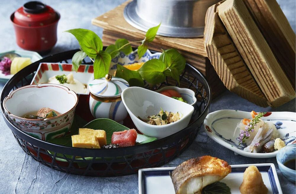 VIPも愛した老舗宿で美食を堪能4237992