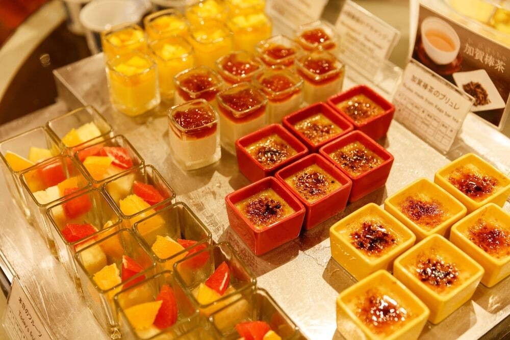 朝食ビュッフェ