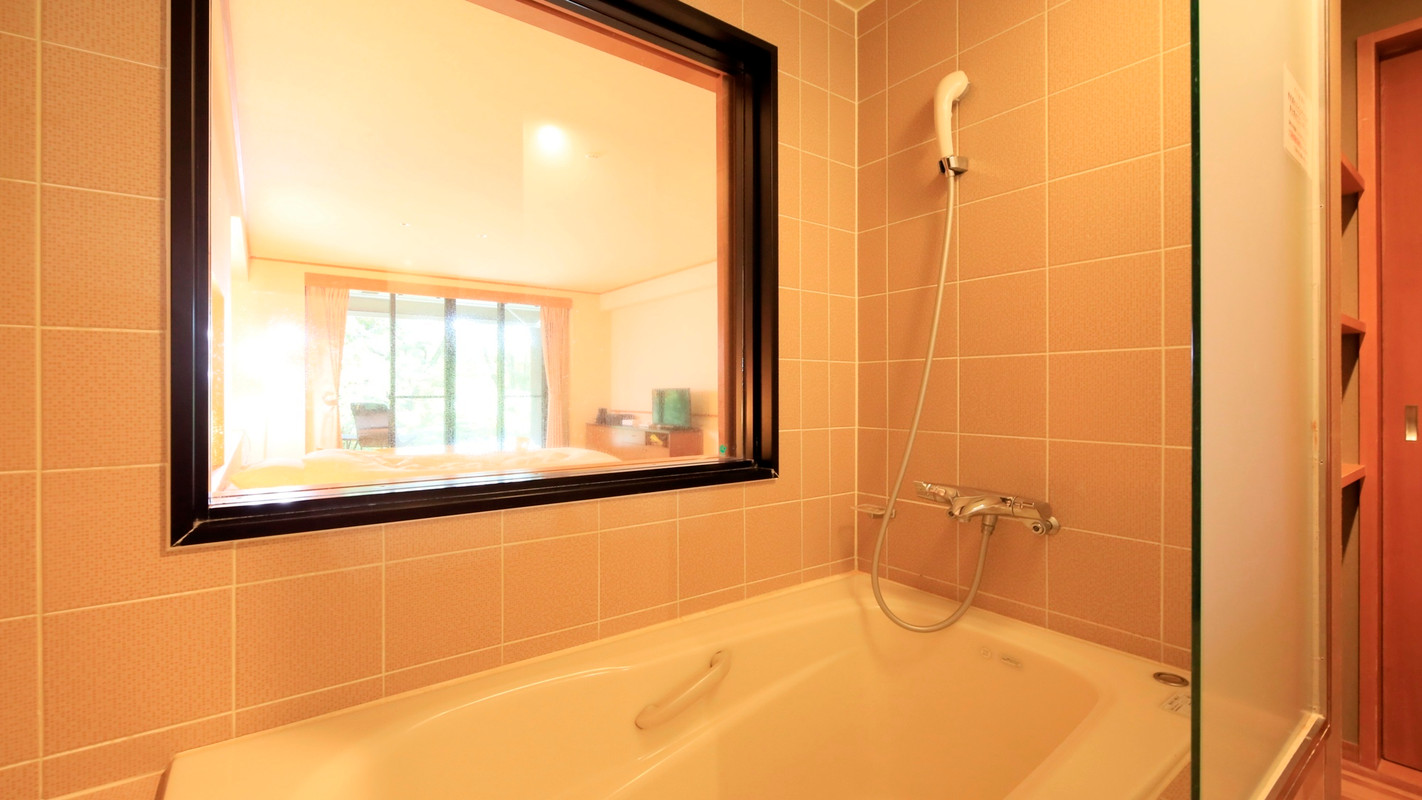 露天風呂付和室／バスルーム②