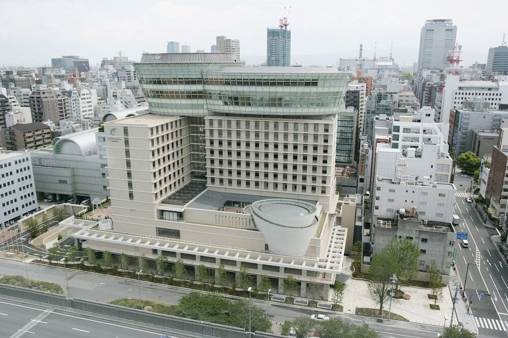 最上階にある都会のオアシスで天然温泉を満喫3982174