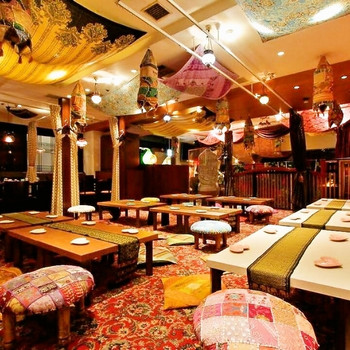 「トムボーイ 106 モアイカフェ 渋谷道玄坂店」内観 654666 ◆インドの宮殿…お座敷カーテン個室2名様～100名様対応◆　