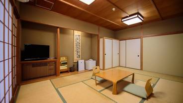 客室内のダイニングエリア / 22