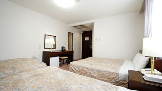 トリプルルーム 喫煙可