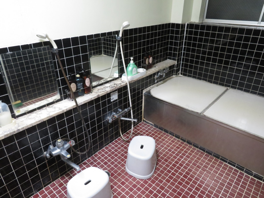 お湯は張ってなかったのでシャワーのみ利用