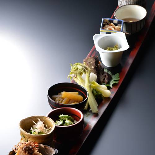 信州の美味を
とことん味わう夕食 / 1