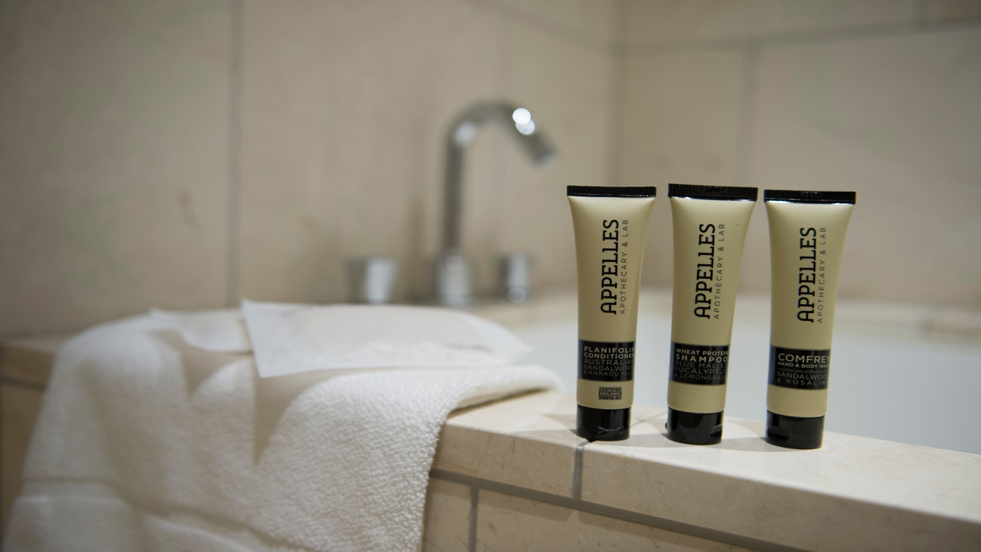 24時間営業のジムや宿泊者専用プールも完備。充実したサービスがあるホテル4258300