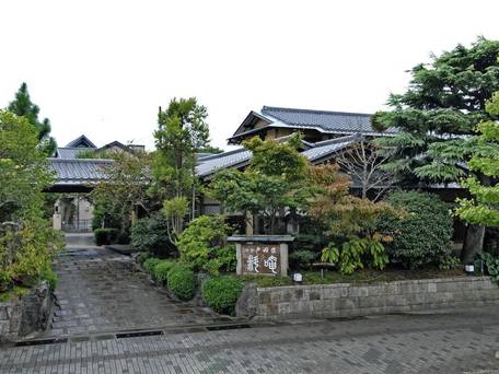 伊勢戸田家 料庵 / 1