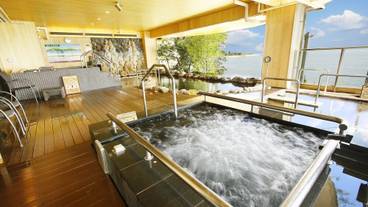 屋外スパ浴槽 / 1