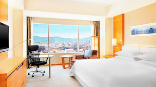 デラックス ルーム キングベッド 1 台