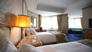 デラックスツイン