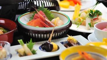 旅館のお食事処 / 14