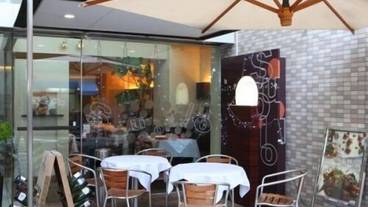 屋外ダイニングエリア / 13