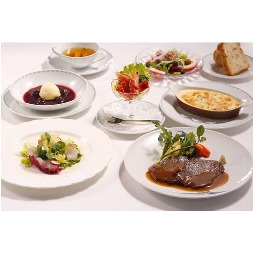 子供メニューも豊富
愛にあふれたディナー / 1