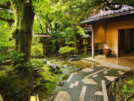 山中温泉 胡蝶 / 1