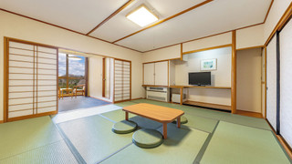 風呂付和室12.5畳（禁煙）