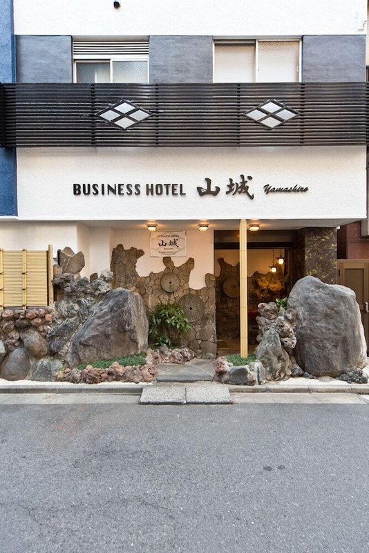 施設の正面