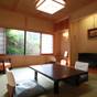 一番人気♪基本客室で部屋食を満喫/家族風呂30分付 カップル ファミリー 貸切風呂 【全室禁煙】 | 箱根湯本温泉 湯さか荘