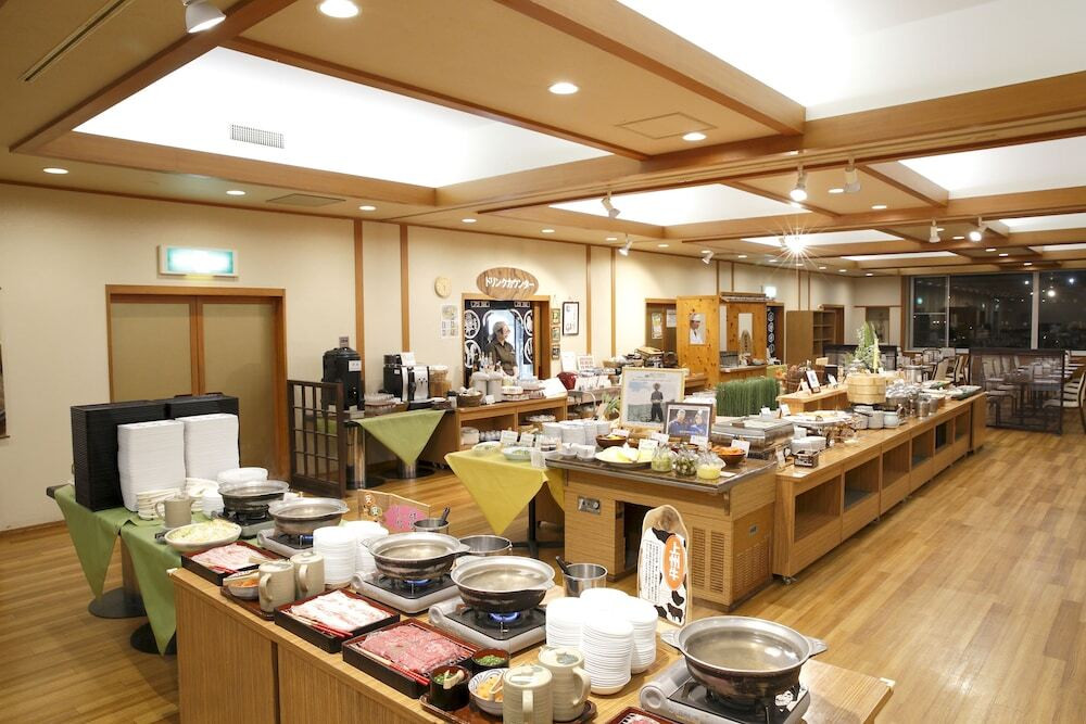 6.憧れの乳白色雪見風呂のご褒美旅！「万座温泉　万座ホテル聚楽（じゅらく）」3479826