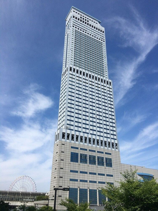 施設の正面