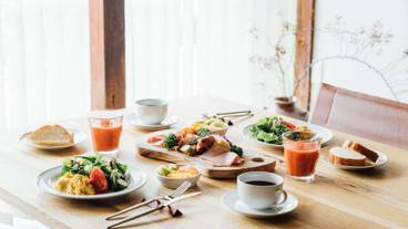 客室内のダイニングエリア / 17